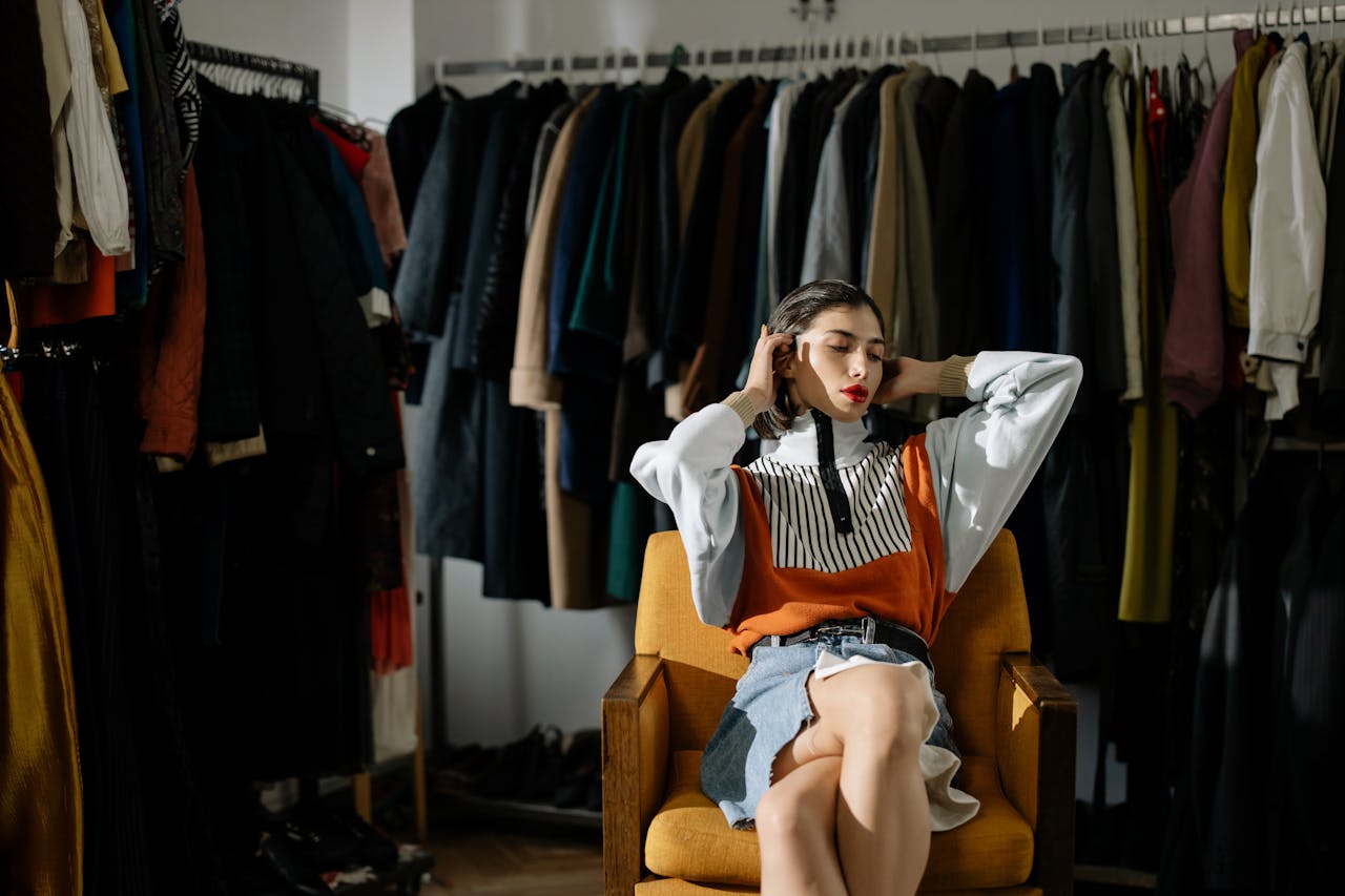 Luxury Women’s Clothing Online: The Smart Way to Invest in Style